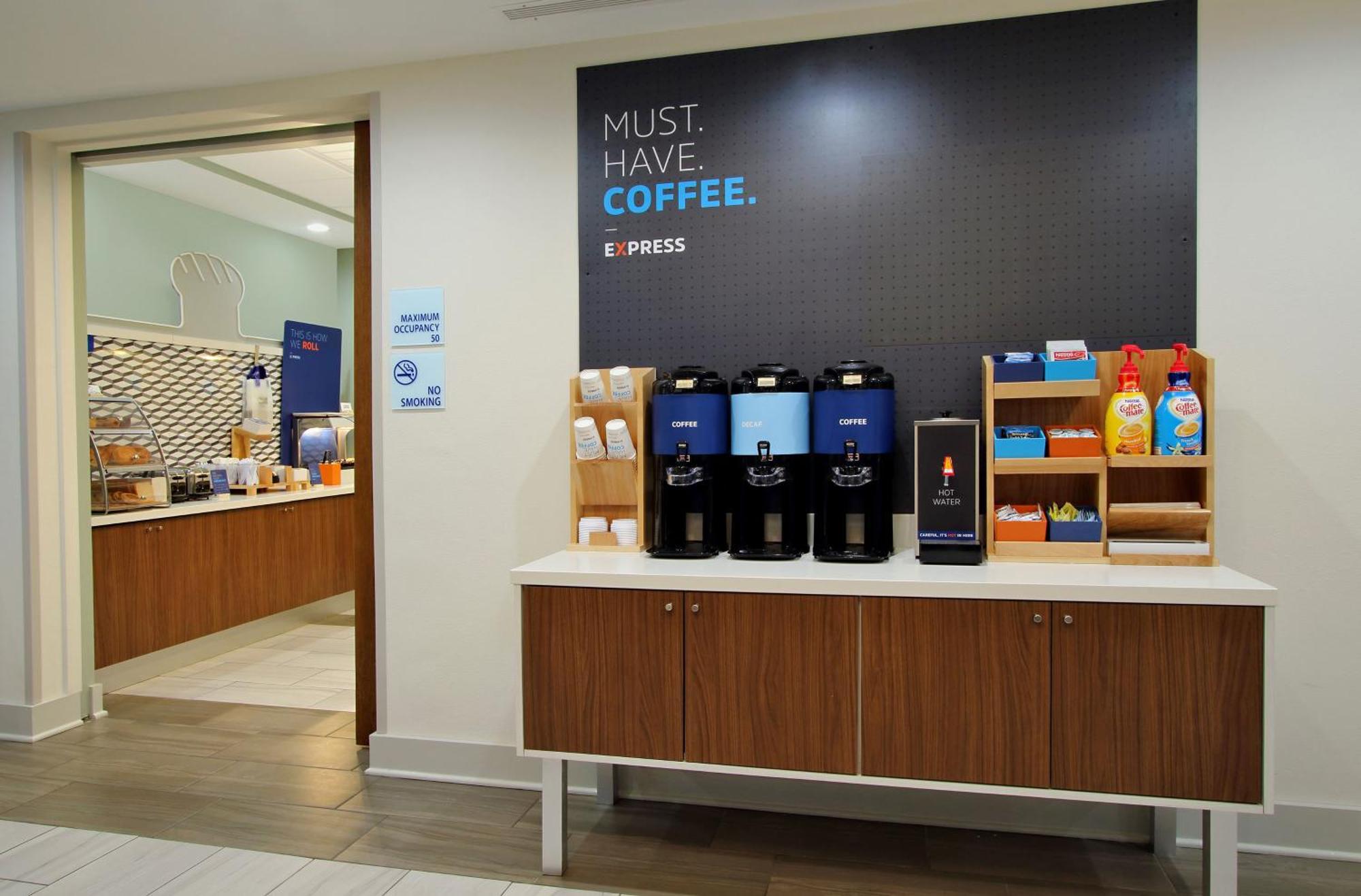 Holiday Inn Express & Suites Terrace By Ihg Экстерьер фото